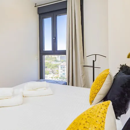 Apartment Cubo's Urban Sky Deluxe 14